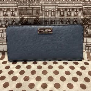 Henri Bendel Snap Close Wallet